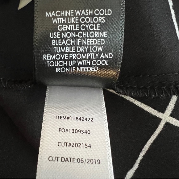 TORRID: Black White Plaid Georgette Peplum Size 00/M/L - Picture 8 of 9